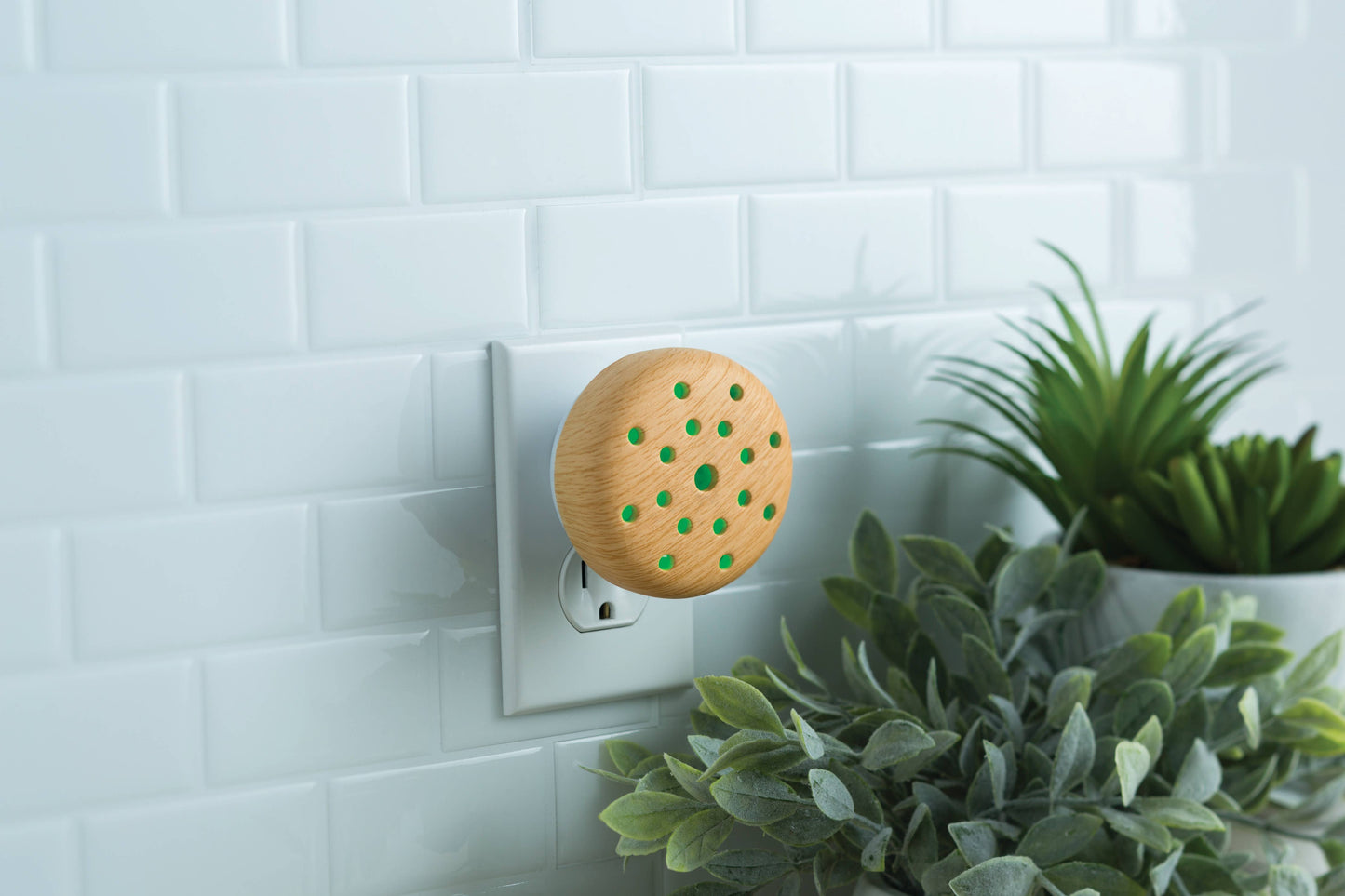 Candle Warmers Etc. - Essential Oil Diffuser Pluggable- Bamboo