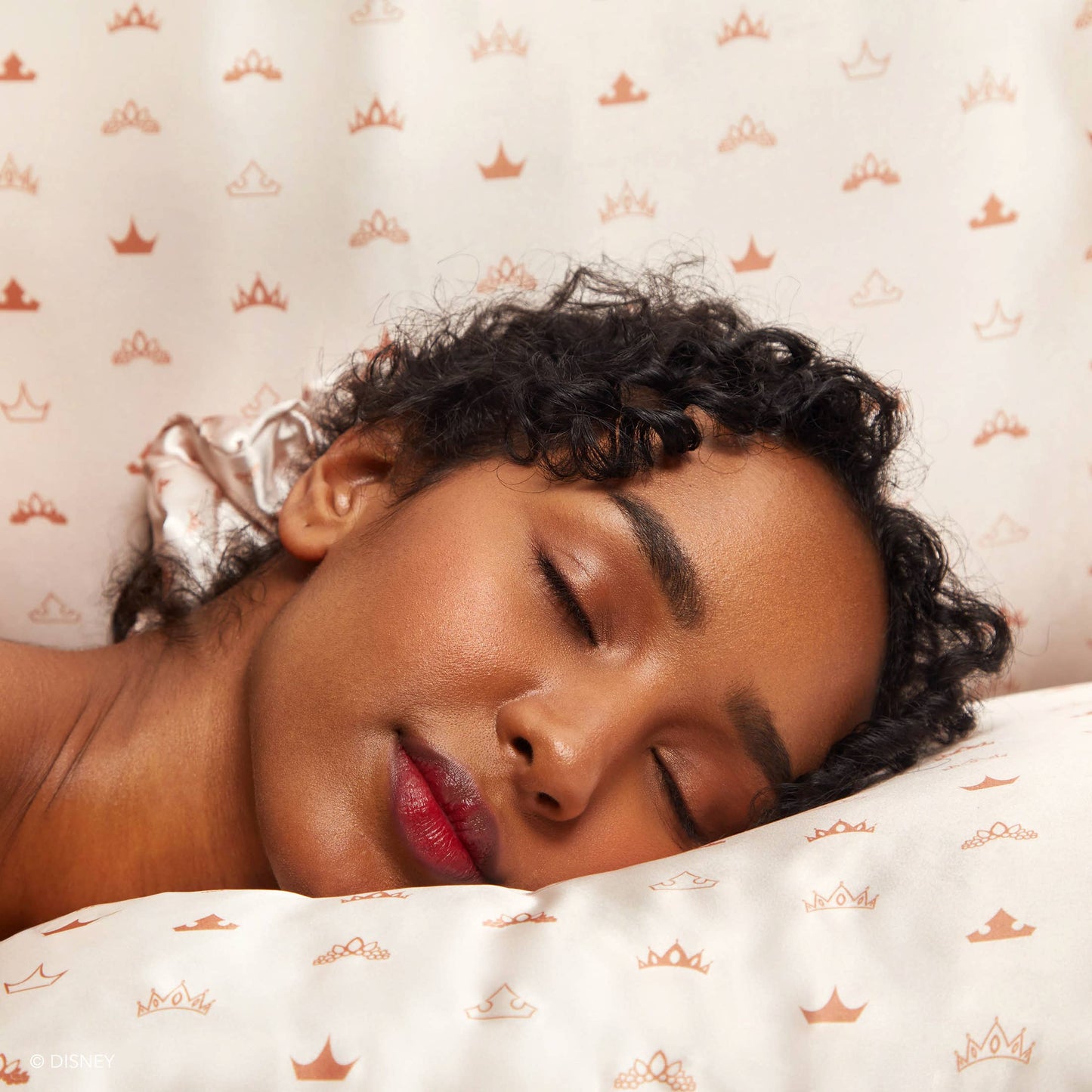 KITSCH - Disney x Kitsch Satin Pillowcase - Desert Crown