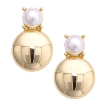 Audrey Pearl Statement Stud Earrings in Shiny Gold