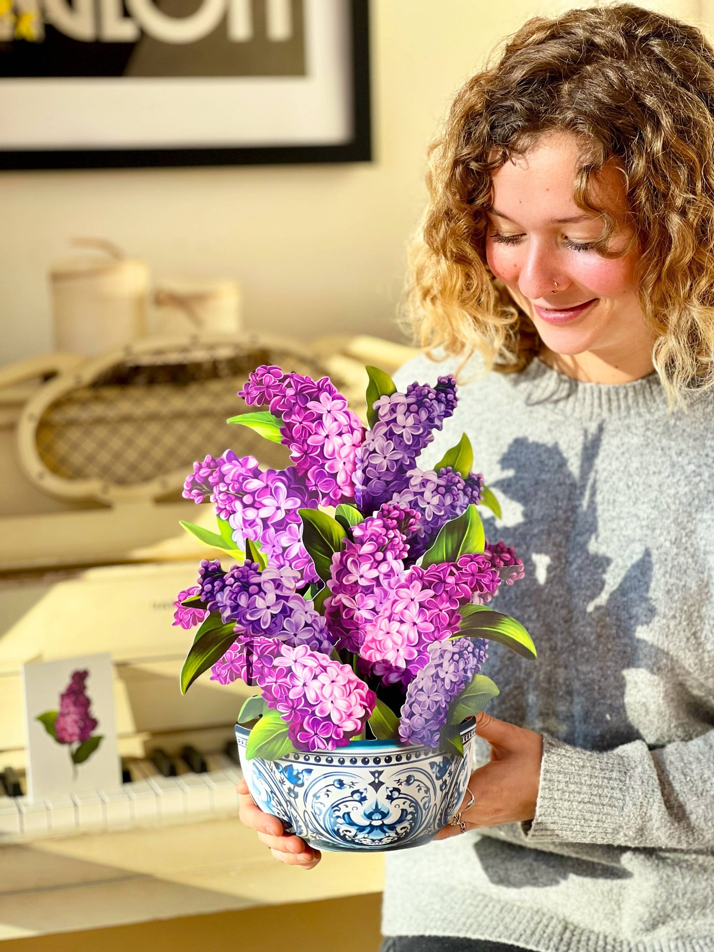 FreshCut Paper LLC - Garden Lilacs (8 Pop-up Greeting Cards)