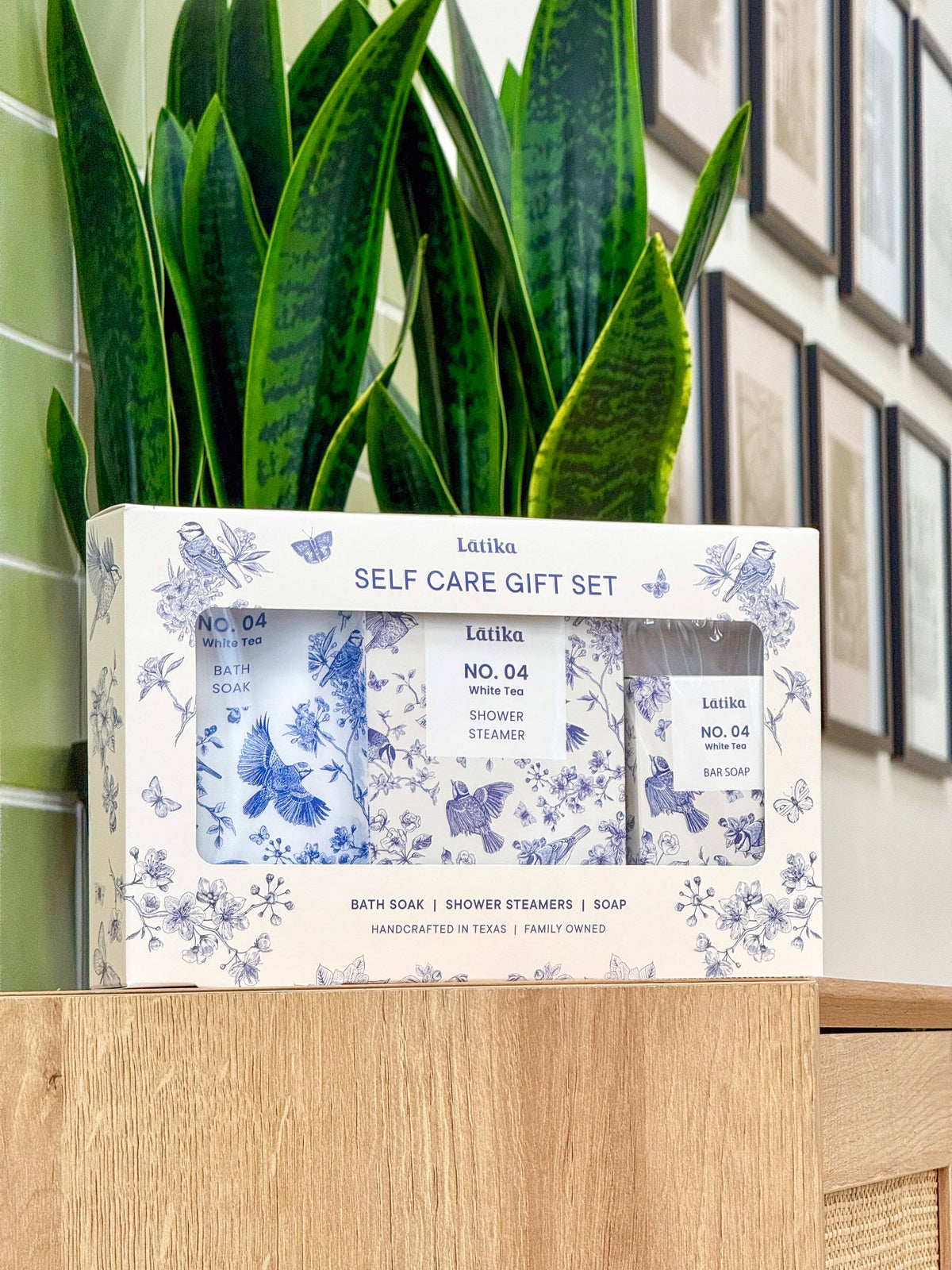 Latika Beauty - Self Care Gift Set - White Tea Bath, Steamer & Soap