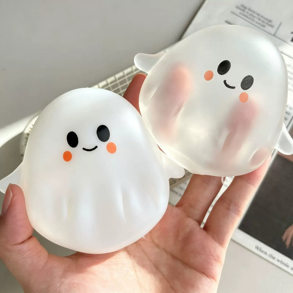 Accessiorie (We Pay All Duties) - Moldable Halloween Ghost Stress Relief Squeeze Toy