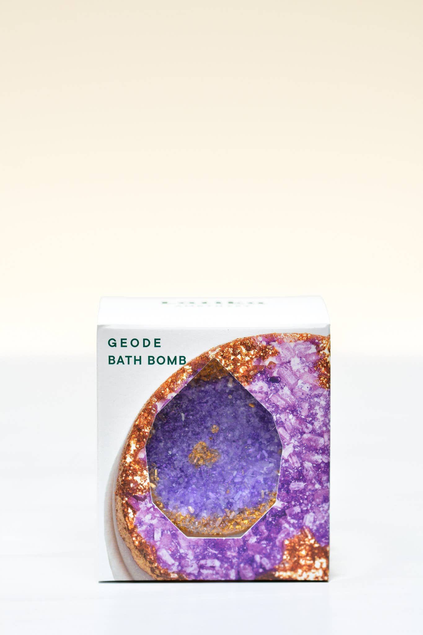 Latika Beauty - Crystal bath bomb 🌸 Wellness gift - Geode - Amethyst 💎