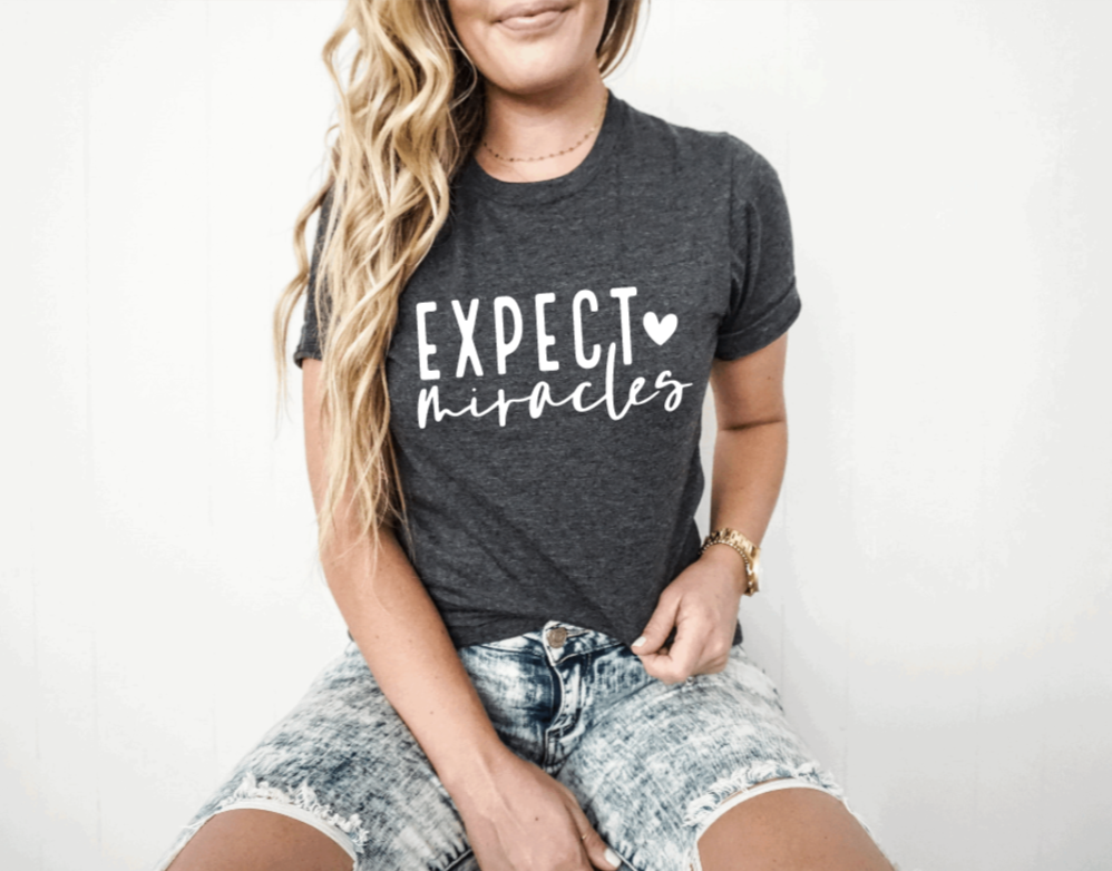 FAMS design - Expect Miracles Motivational Graphic Tee: Heather Mauve-White Words / S