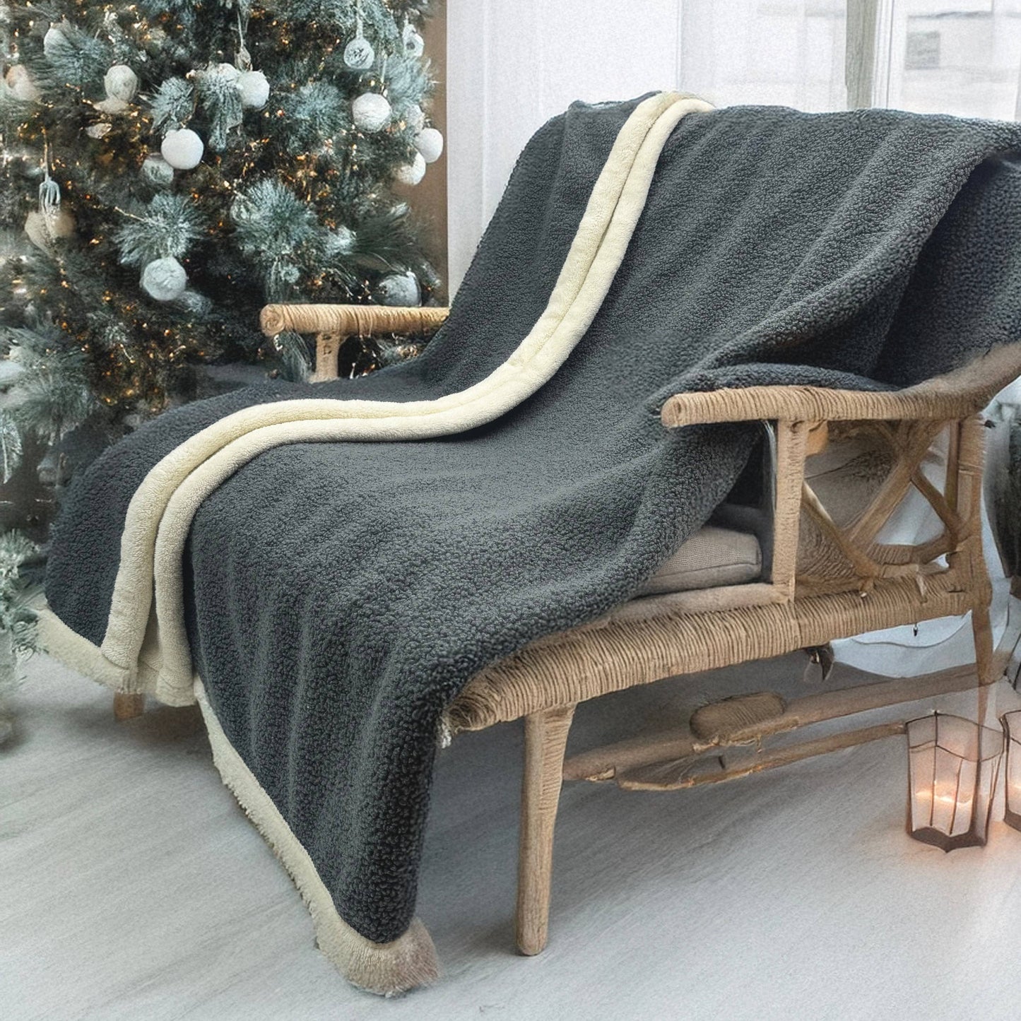 FLUFFERY - Teddy Curly Throw Blanket (2 sizes, 2 colors)