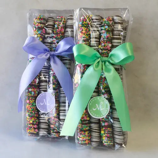 8pc Easter Milk Chocolate Covered Pretzel Rods
