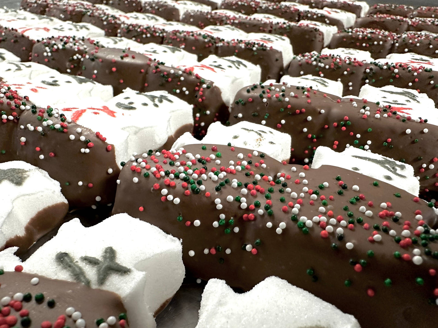 O'Shea's Candies Sweet Shop - Christmas Snowman ⛄️ O’Marshmallow Drizzled w/Milk Choc 3 PK