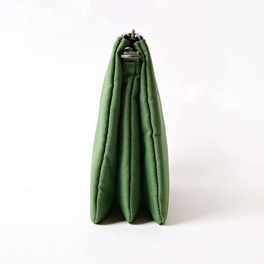 Carnaby Crossbody Bag Extra Large in Artichoke