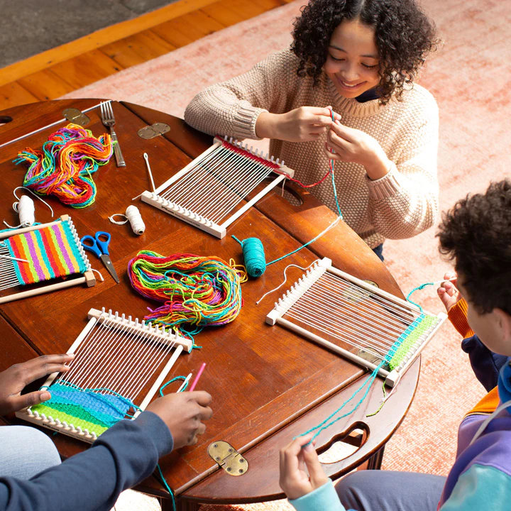 Discover Weaving: pegLoom