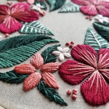 Floral Flourish Beginner Embroidery Kit - Light Taupe Fabric